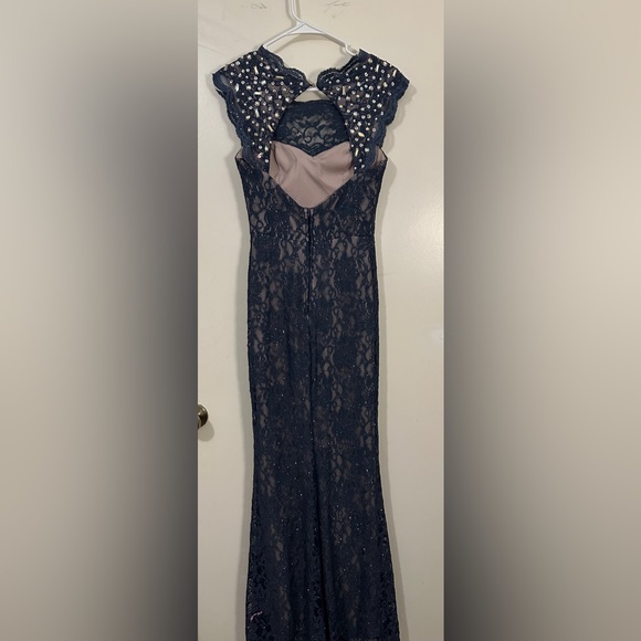 Size 7 only worn once navy blue and tan dress. - Picture 2 of 3